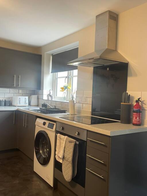 Fern House - By Shortstays4U 2 Bed House With Free Parking In The Town Centre King's Lynn Ngoại thất bức ảnh